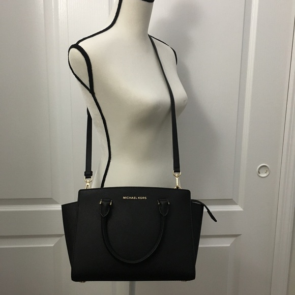 Last one✨Michael Kors medium black Selma Satchel - Picture 7 of 8